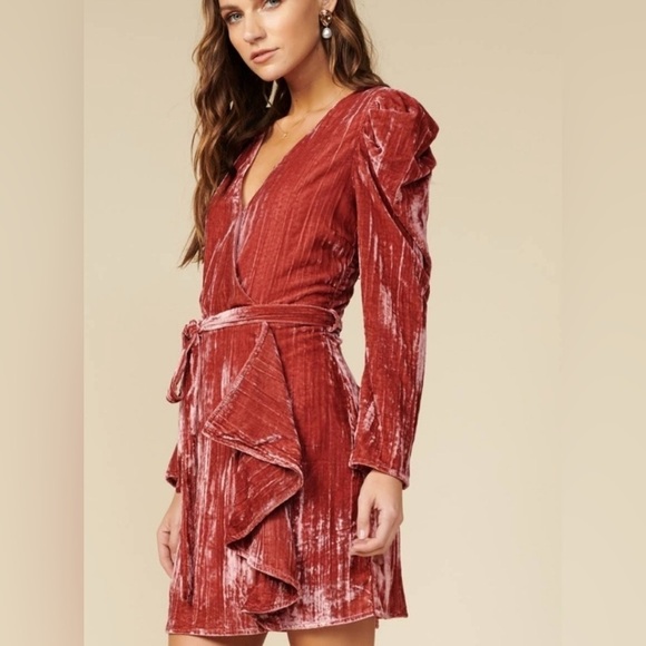 ADELYN RAE Priscilla Wrap Dress Faux Wrap Velvet Minidress - Picture 8 of 10